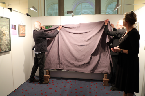 Das verhüllte Kunstwerk